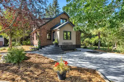 NEW PRICE on this gorgeous acreage 20 mins from Leduc and Wetaskiwin! 473025 Range Road 262, Rural W...