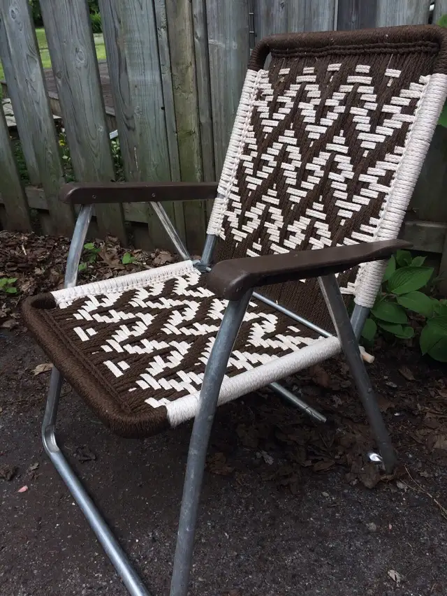  Lawn chairs,  many in Chairs & Recliners in Kingston - Image 7