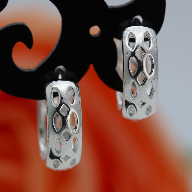 VARIETY OF STUNNING EARRINGS!!! in Jewellery & Watches in Kitchener / Waterloo - Image 3