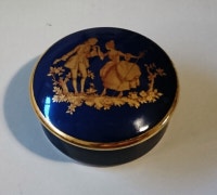 Vintage Limoges France Porcelain Courting Couple Trinket Box