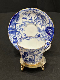 Royal Crown Derby Blue Mikado large rose tea cup & saucer 