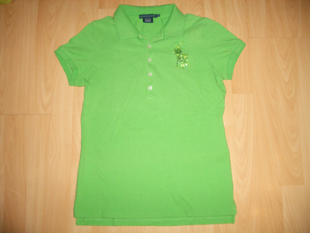 Ralph Lauren t-shirt cotton 100%  _  fit size S-M fem dans Femmes - Hauts et vêtements d'extérieur  à Ville de Montréal - Image 2