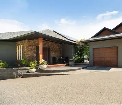 3400mo + utilities. Custom designed West Kelowna walkout rancher. 4 bed 2.5 bath 2600 square ft + ga...