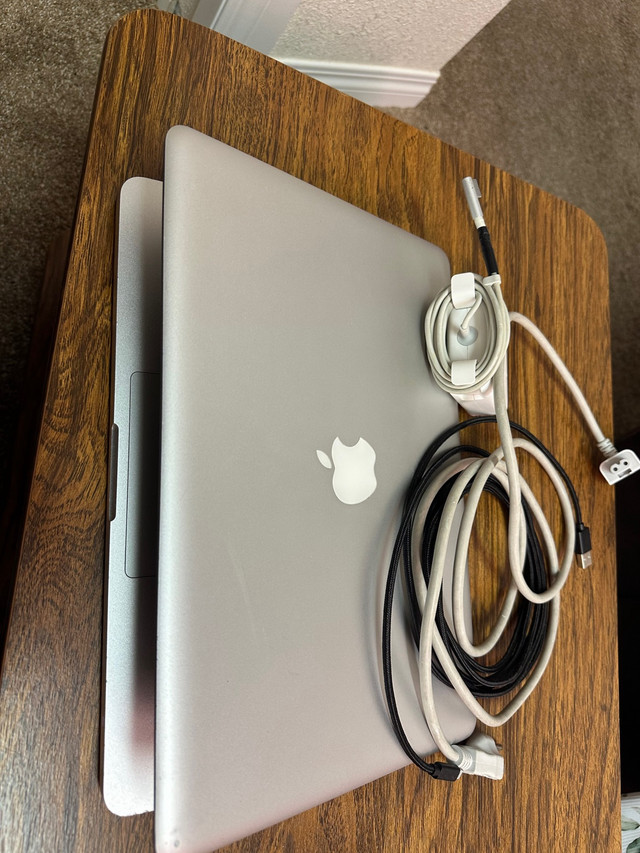MacBook 14PRO in Laptops in Lethbridge