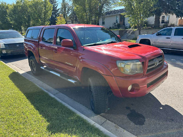 2009 Toyota Tacoma SR5 Manual transmission. in Cars & Trucks in Calgary