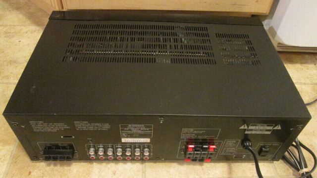 Pioneer SX-205 AM/FM Stereo Receiver in Stereo Systems & Home Theatre in St. Catharines - Image 3