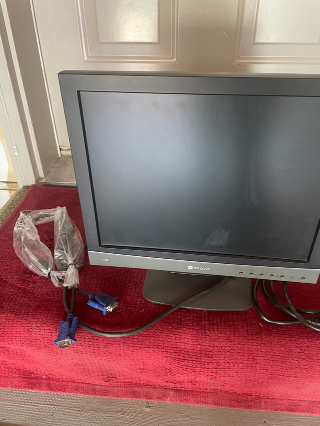 Neovo Monitor in Monitors in Calgary - Image 2