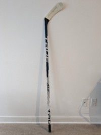 True AX3 Hockey Stick -Senior Right-handed