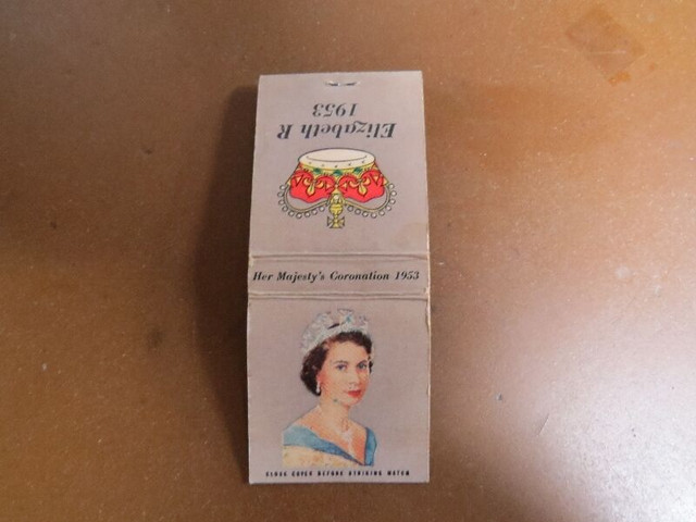 Carton d'allumette - Reine Élizabeth 2. dans Art et objets de collection  à Saguenay