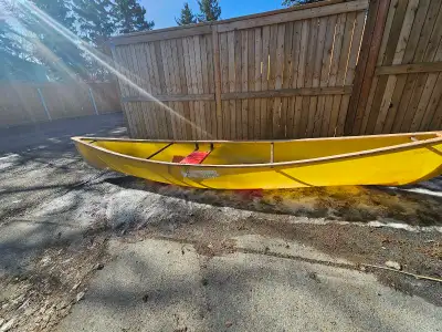 classic 14 ft prospector solo canoe with ash gunnels, seats and thwarts. weighs in at 44lbs. Stable,...