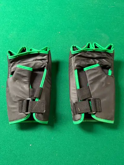 B24 / MMA Sparring Gloves, View more