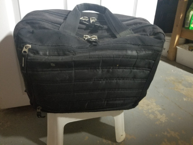 Sac valise porte-document noir dans Autre  à Laval/Rive Nord - Image 3