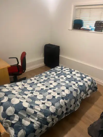 $820 Douglas Park House Private Furnished Room