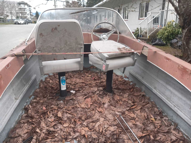 12 ft glass craft boat and trailer for sale in Other in Port Alberni - Image 2