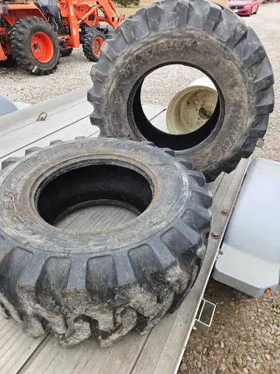 15x19.5 Both hold air. 50% tread depth. $100 buys the pair. Wallaceburg