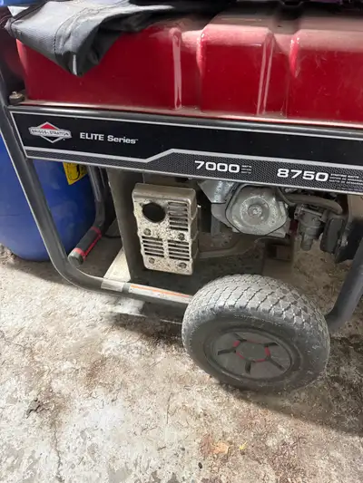 83 hours Needs a new started battery Otherwise almost new 7000 watts.