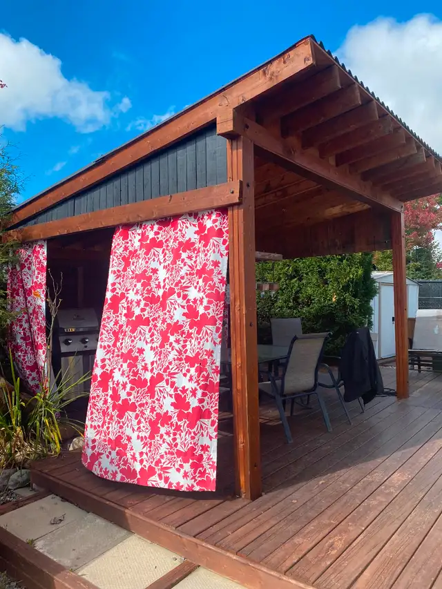 Trailer with setup for sale at the Atlantide complex in St-Calixte62863276991362123