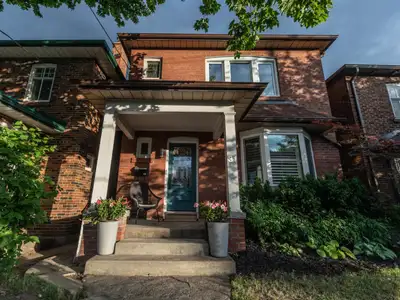 Tenant Assignment (takeover) 9 months remaining lease. 100/month rent discount ! (original rent $175...