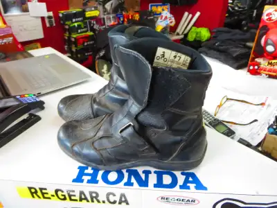 Alpinestars Red Wings Mens Motorcycle Boots - Re-Gear Oshawa, View more