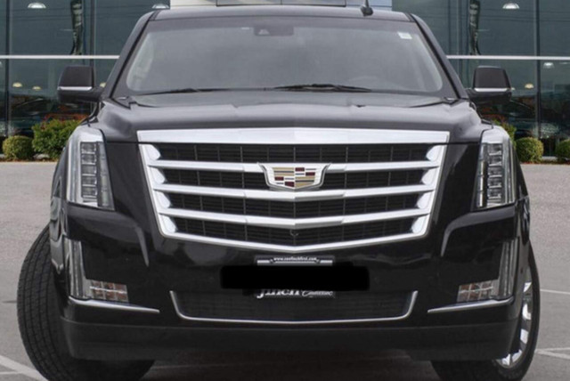 2020 Cadillac Escalade ESV in Cars & Trucks in Markham / York Region