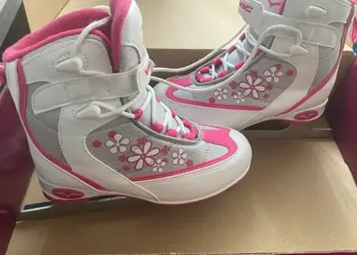 Girls Vic Frost J2 Recreational Skates, View more
