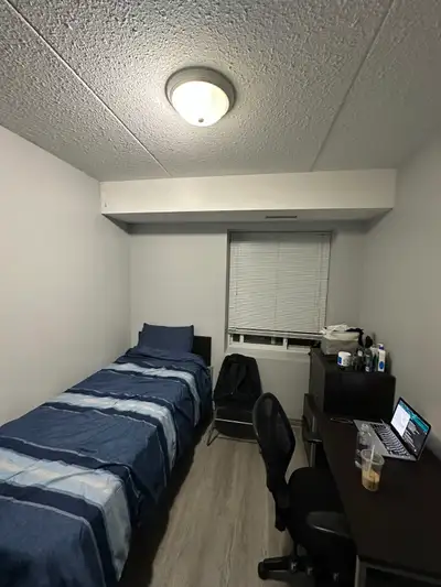 Furnished Private Room Near Laurier – $795/month All-Inclusive Private furnished bedroom available i...