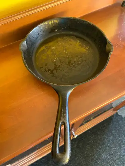 Vintage General Steel Wares GSW No. 5 Cast Iron Fry Pan Canada, View more