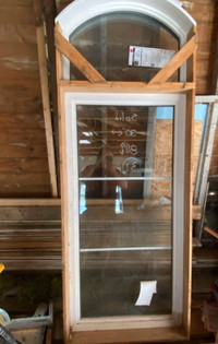 Brand new JELDWIN arched window. $75