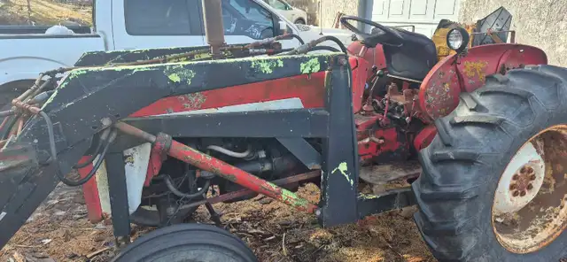 Tractor for sale in Heavy Equipment in Bedford - Image 4