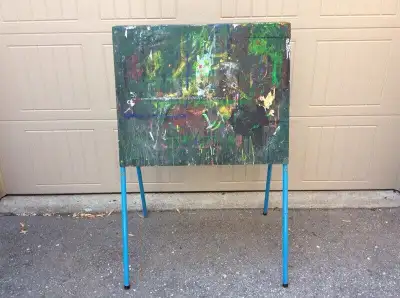 PRICE REDUCED !!! Kids Art Easel-Heavy Duty Metal. Collapsible. 47 Inches High by 30 Inches wide. No...
