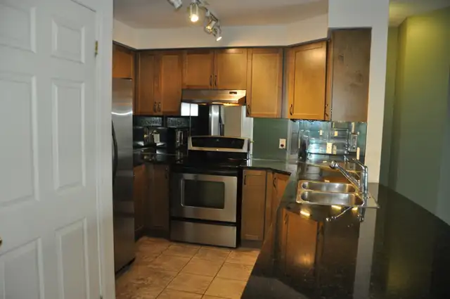 Room for rent in Room Rentals & Roommates in City of Toronto - Image 8