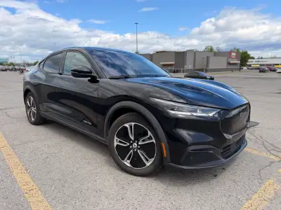 Ford Mustang Mach-e 2021 Select AWD 133331 km 22000$ Viens avec pneus d’hiver, utiliser une saison e...