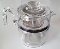 Vintage Pyrex Coffee or Teapot -- 6 cup size!