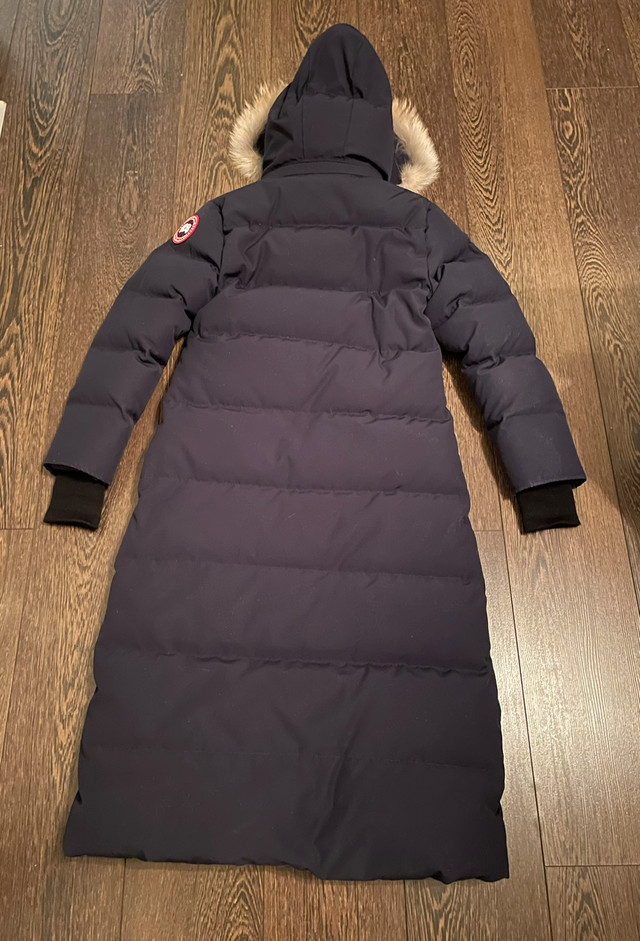 Navy Canada Goose Mystique Parka Fusion Fit SMALL' | Women's - Tops &  Outerwear | Gatineau | Kijiji