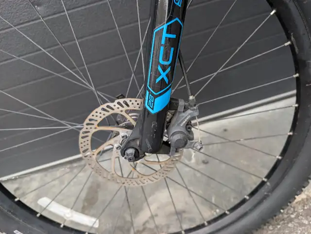 Marin Bolinas Ridge Mountain Hardtail Bike Large Disc 27.5er in Mountain in City of Toronto - Image 3