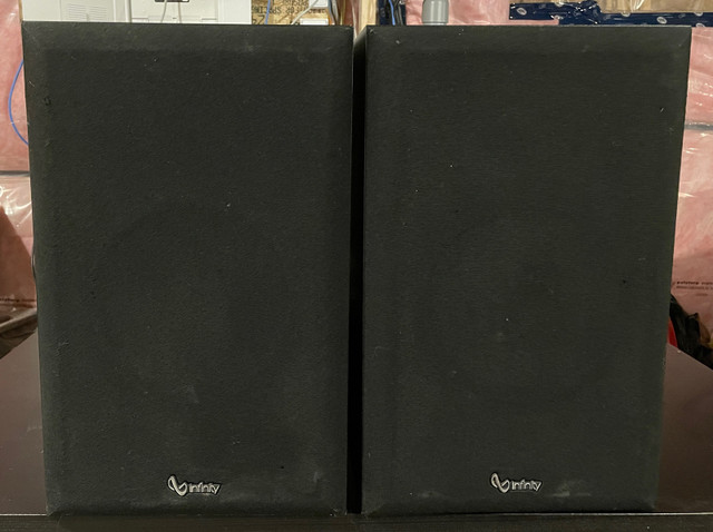 Vintage Infinity SM 82 speakers (Fully functional) in Speakers in Markham / York Region - Image 2