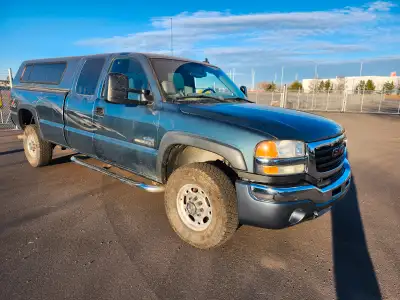 2007 GMC Sierra 3500 HD, SLT, extended cab, loaded, LBZ 6.6 L duramax, only 209 KM, power heated gre...