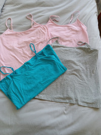4 Haines Her Way Tank Tops With Shelf Bras M/L