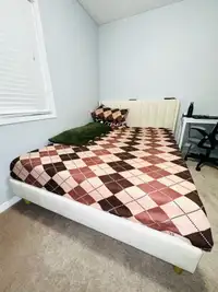 Queen Size Mattress for Sale!