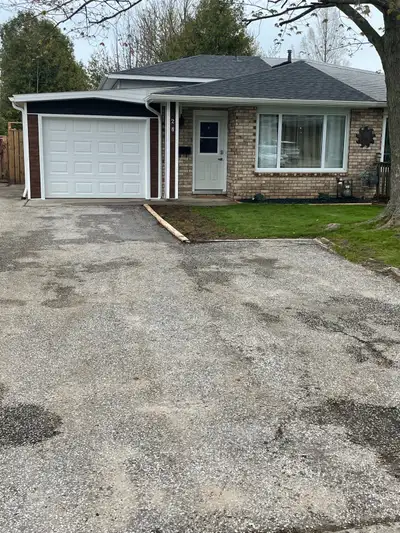 3 bedroom semidetached. Central air. Fenced in backyard. Fully furnished. Available February 1st.