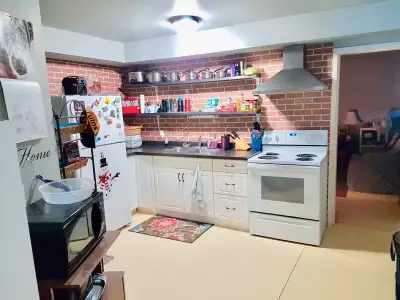 Spacious pet friendly two bedroom apartment in Woodstock - Hurry, only one left, early move in can b...