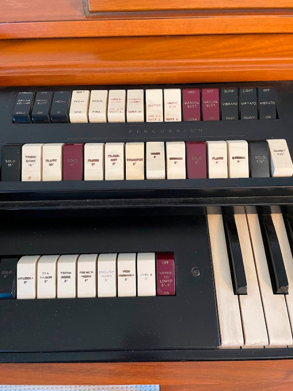 Vintage Lowrey Home Organ - FREE in Pianos & Keyboards in Peterborough - Image 3