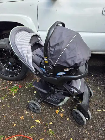 Graco Click Connect Travel System Stroller & Carseat, View more