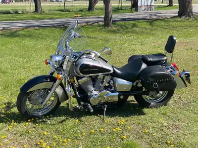 2008, 750 cc Honda Shadow. Excellent Condition. Low miles -28885 km. Classic look and style. Metalli...