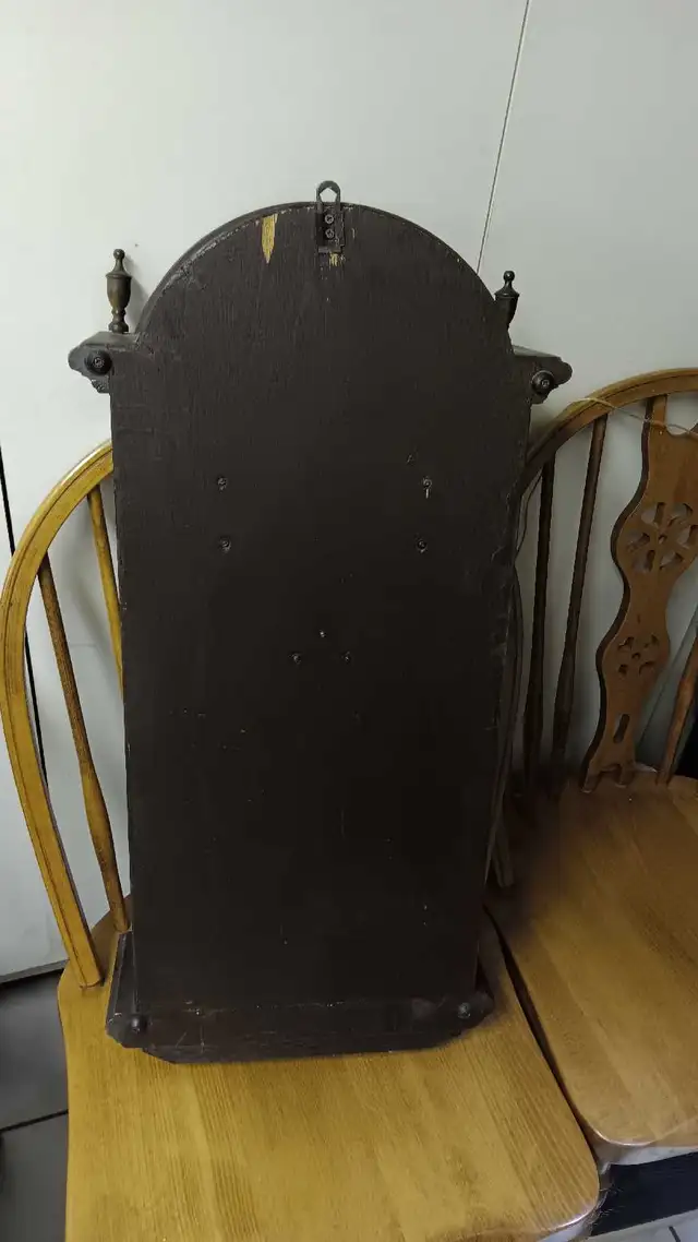 Vintage Tempus Fugit Pendulum Wall Clock in Home Décor & Accents in City of Toronto - Image 6