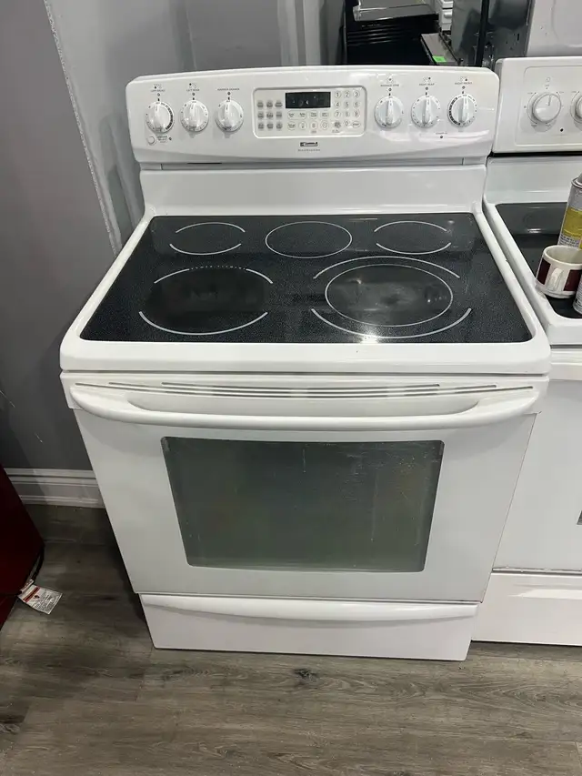 wow!! white 30 inch w freestanding electric stove range oven  in Stoves, Ovens & Ranges in Oakville / Halton Region - Image 2