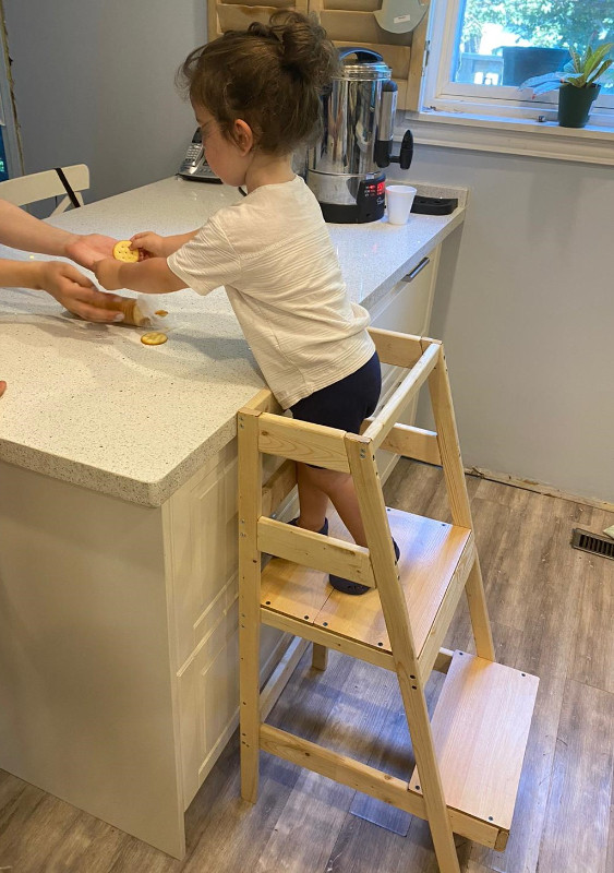 Kitchen helper step tower, Montessori inspired. in Feeding & High Chairs in City of Toronto