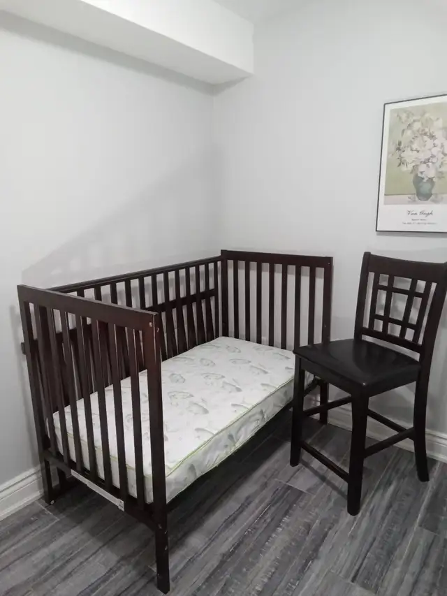 Baby Crib coverts to day bed, toddler bed62863733407234123