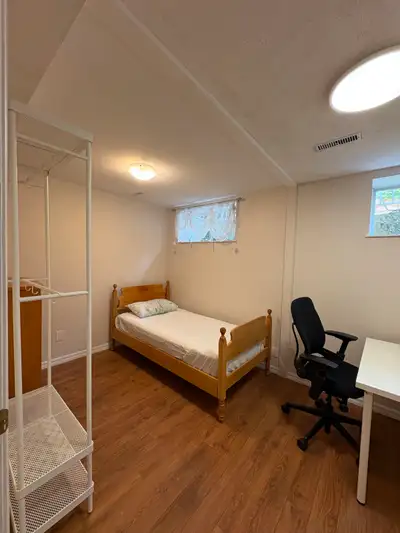 * Looking for a student or working person to rent one bedroom in this spacious furnished bright 2 be...