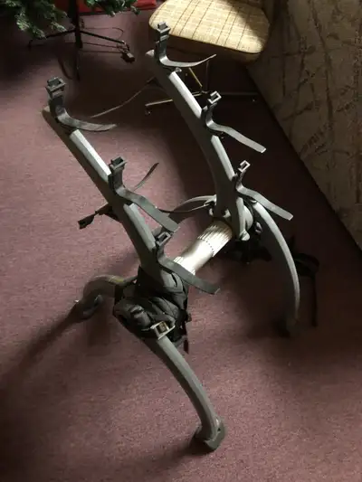 $140- or the best reasonable offer Adjustable to fit any vehicle. Preston - Cambridge pick-up can be...
